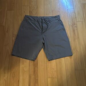 Men’s Hang 10 swim trunks/Board shorts size 34